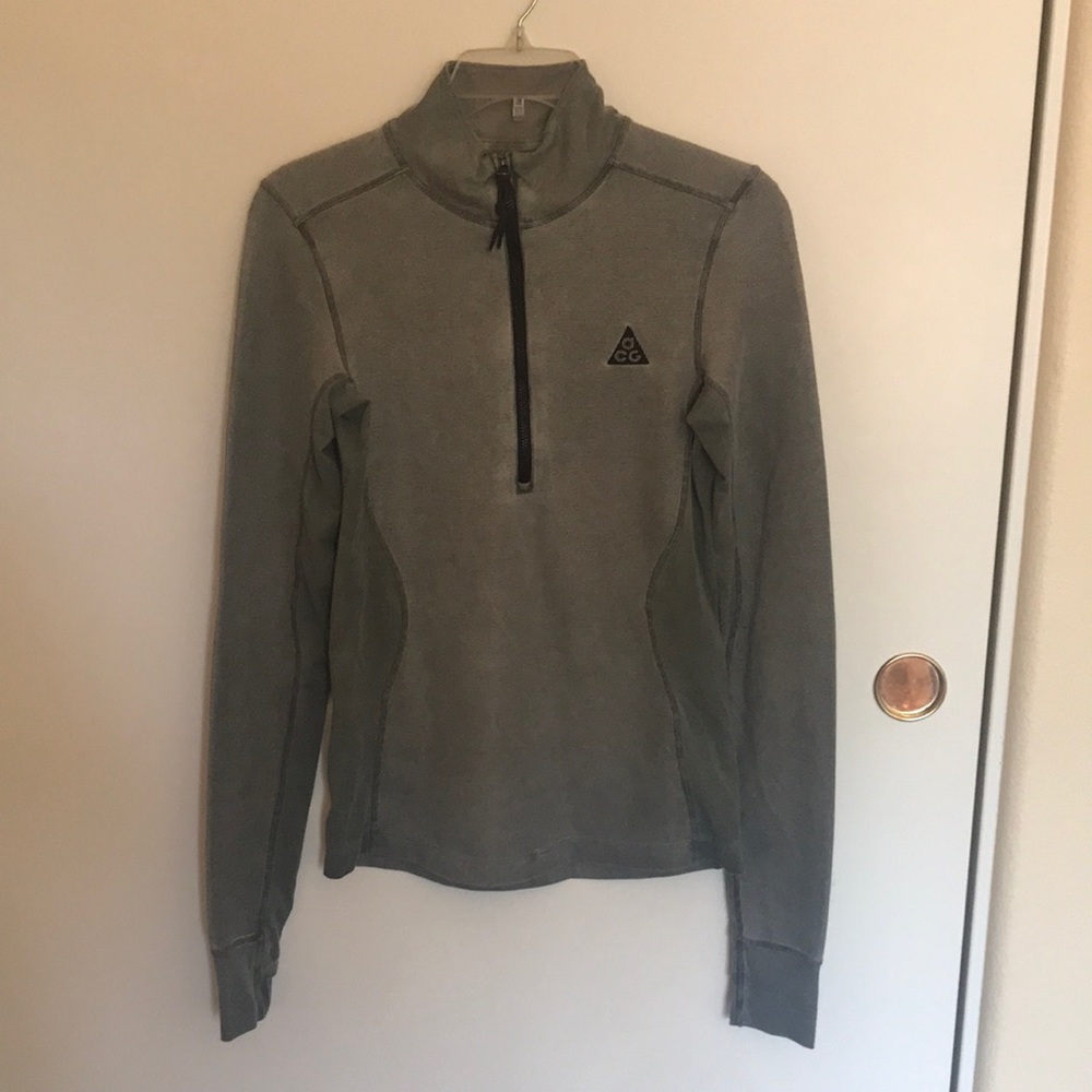 Nike ACG Top